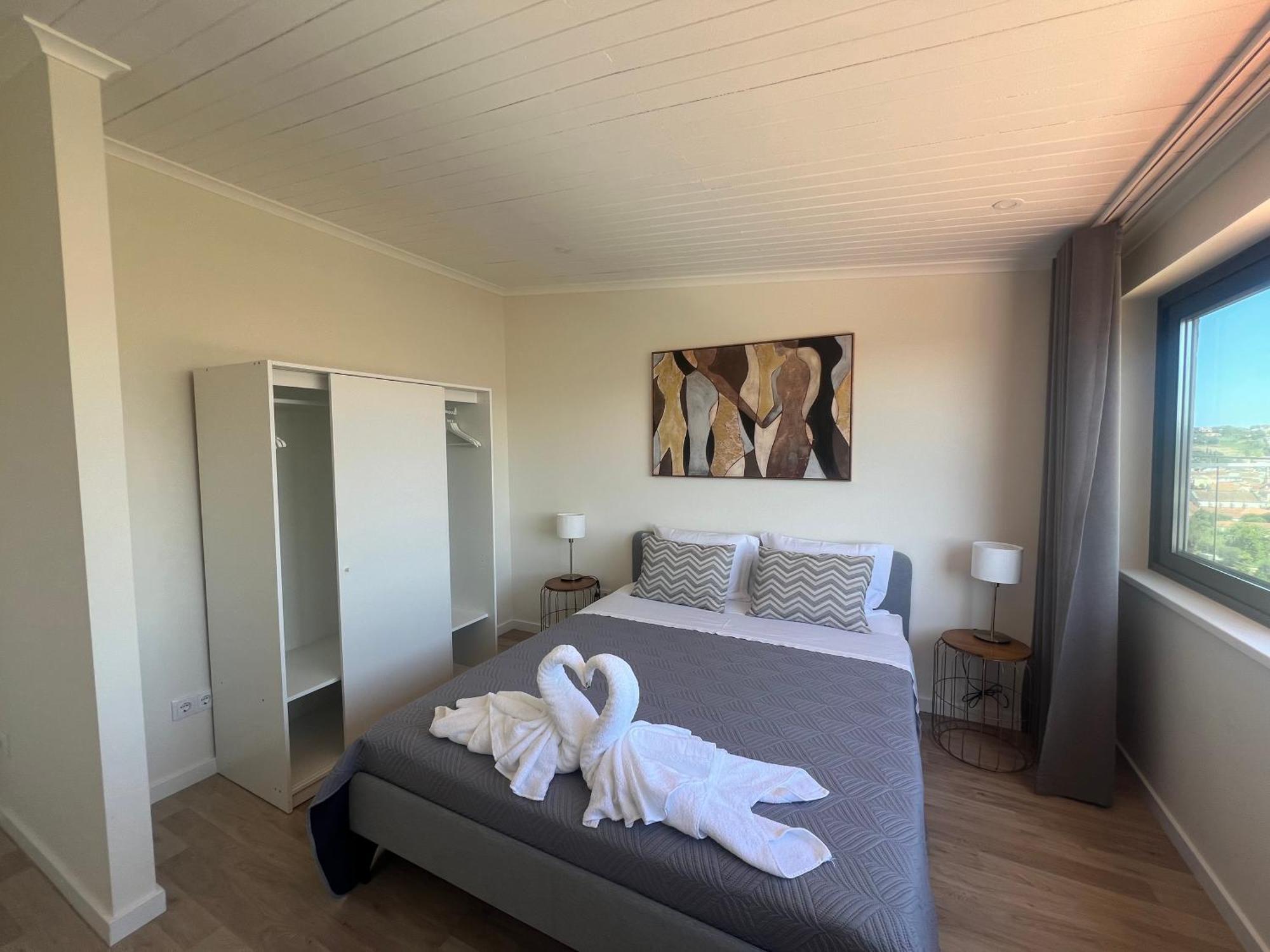 Vila Pombal Tomar Apartments - Pool & City Views المظهر الخارجي الصورة